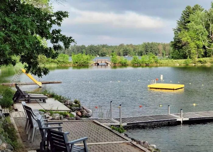 Cabin 4 | Moonbeam